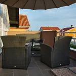 Apartments And Rooms B&B
